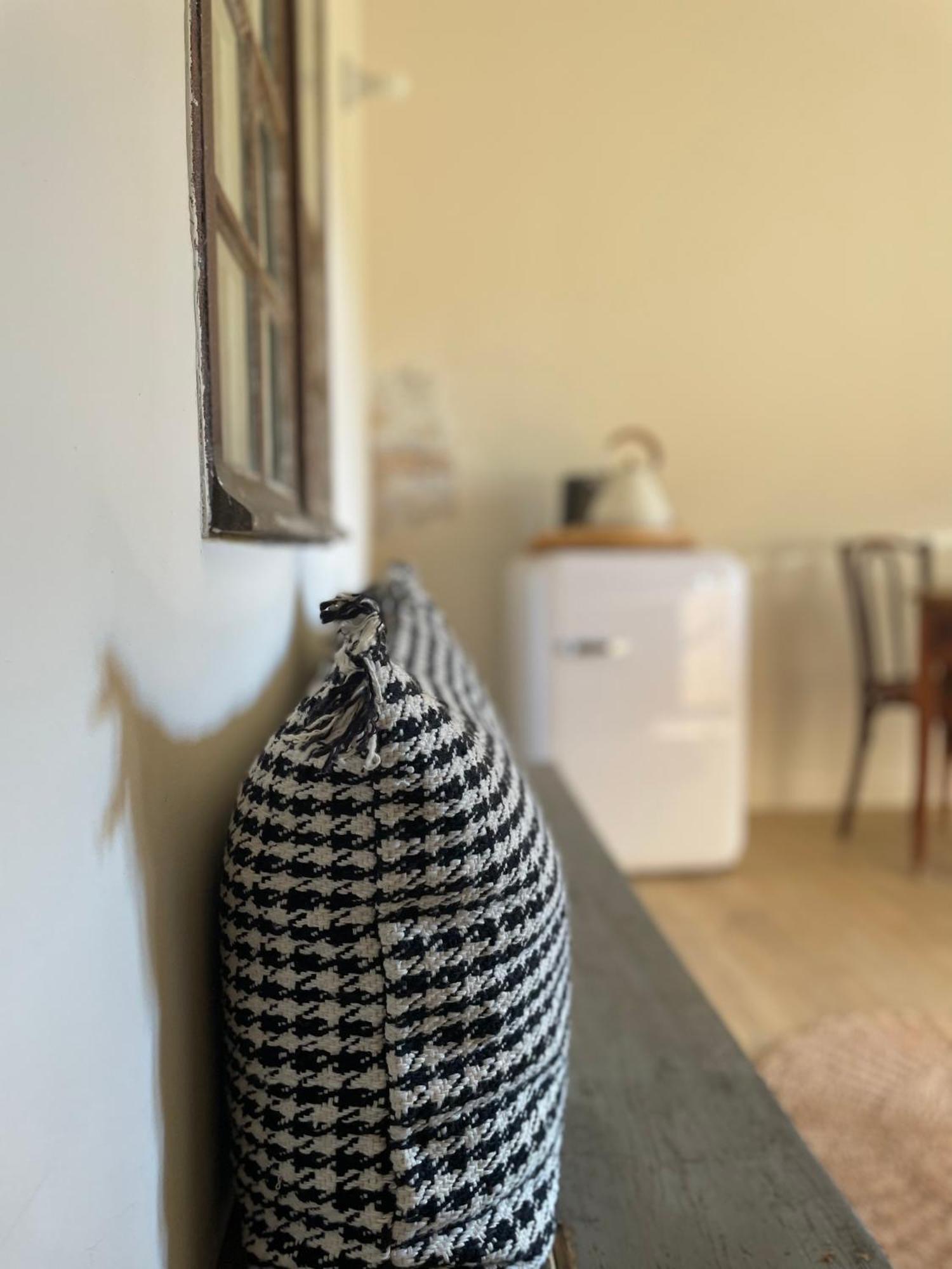 Les Appartements Du Saint Thiers, La Provence Dans Un Coin De La Drome Et L'Esprit D'Une Maison D'Hotes A Saou Exterior foto